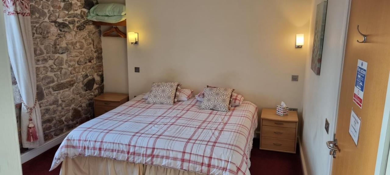 Ecclefechan Hotel Екстериор снимка