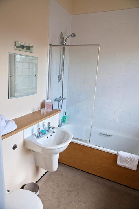 Ecclefechan Hotel Екстериор снимка
